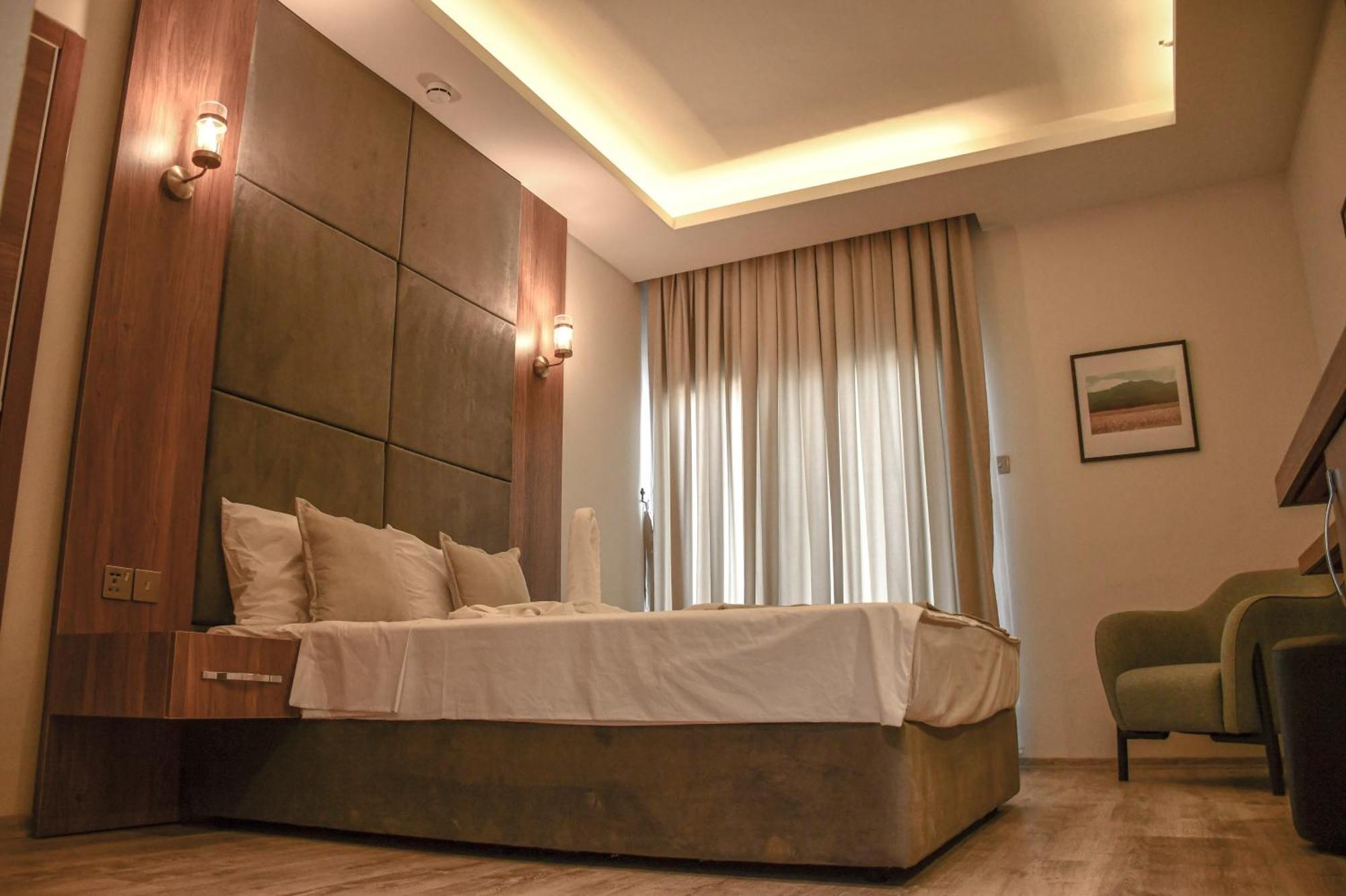 Mimoza Beach Hotel Agios Sergios Bagian luar foto