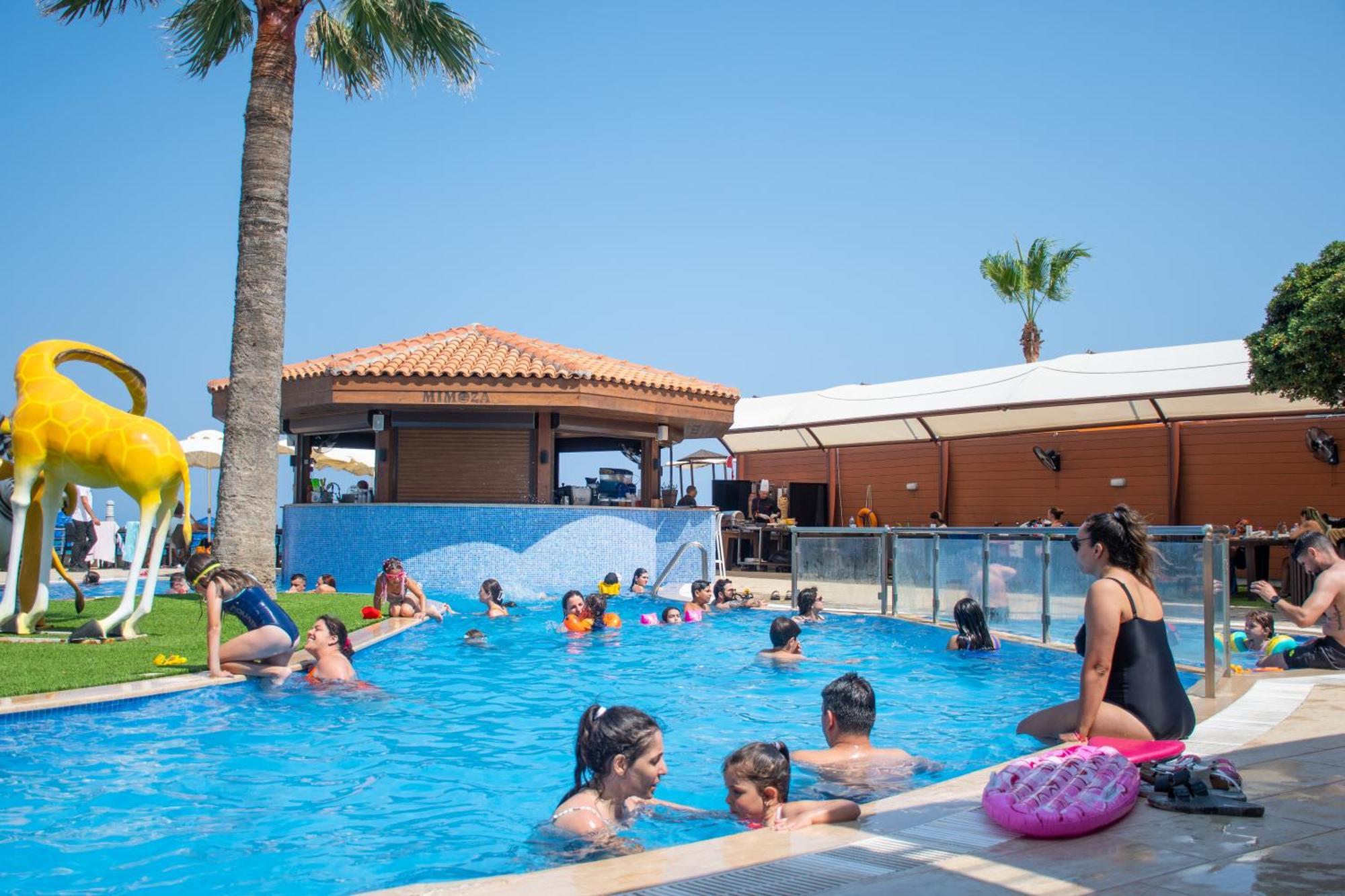 Mimoza Beach Hotel Agios Sergios Bagian luar foto