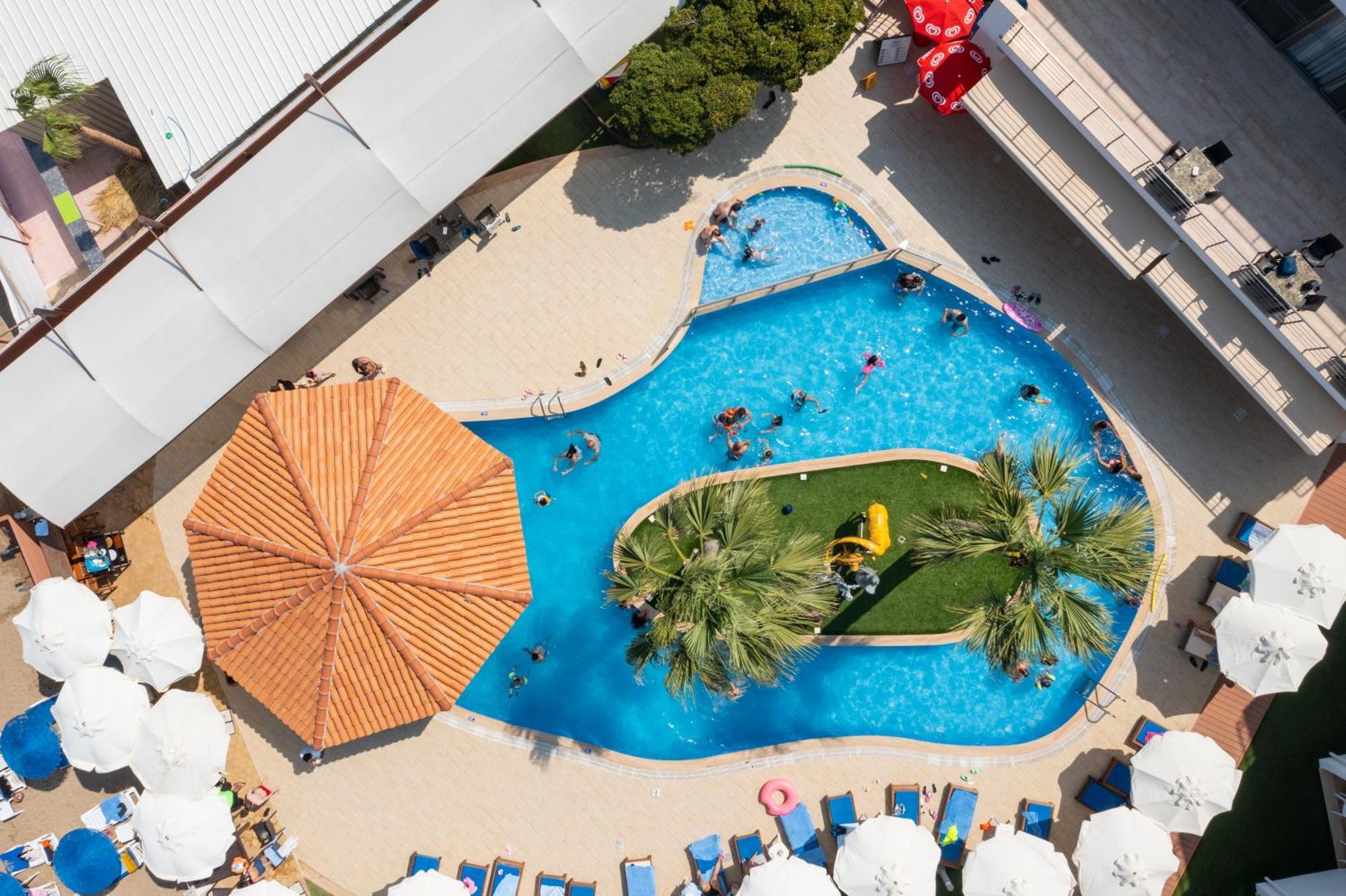Mimoza Beach Hotel Agios Sergios Bagian luar foto